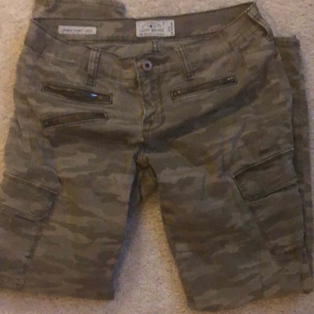 Lucky Brand “Charlie Skinny Cargo” camo jeans